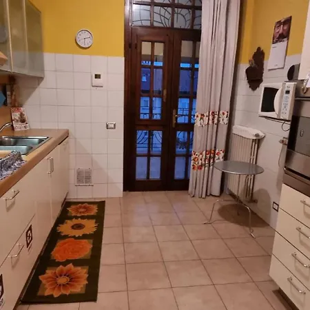 Living Проживання в сім'ї *
