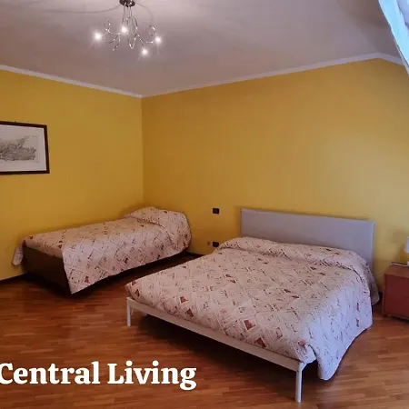Living Homestay szállás *